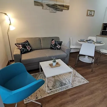 Apartament Arbuzowy Zachod Laola - 5d Апартаменты Поберово